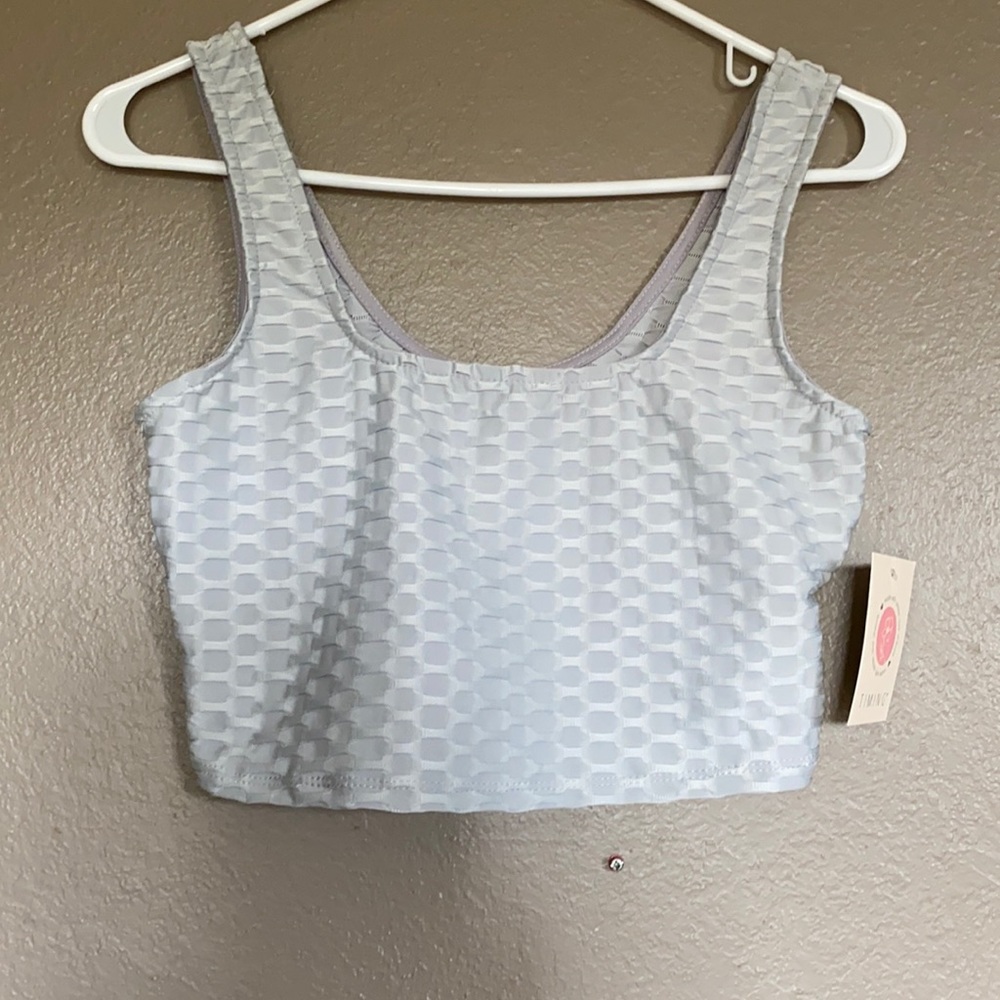 Women’s Crop Top. 👜 3/$20